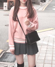 seoul of my heart Gray Skirt Pink Top Outfit, Pink Uniform, Moda Ulzzang, Ulzzang Outfit, Skirt Sweater, Skirt Ideas, Rok Mini, Korean Fashion Winter