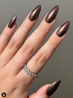 Hot Cocoa Winter Nails Hot Chocolate Nail Color, Grey Brown Nails, Nail Colors 2024 Winter, Neutral Winter Nails Dip, Hot Cocoa Nails, Christmas Nail Colors Winter, Ombre Brown Nails, Fall Winter Nails, Brown Winter Nails