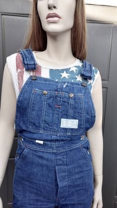 Cute pair of Vintage 70's-80s  denim  BIG YANK shortalls overalls.   Overalls made into shortalls with finished leg hems.  .   These might be kids size with their narrow hips but may also work for an XS womens/ teens size .They have adjustable shoulder straps and  a button   fly.  Measurements are taken with item laying flat so widths across must be doubled  Length = 34 in   in (measured without the straps, from the top of bib down to leg hems) Across the Waist = 13  in Across the Hips =  16 1/2 Womens Overalls, Narrow Hips, Overalls Fashion, 80s Denim, Black Texture, Overalls Women, Denim Overalls, Blue And Black, Vintage 70s