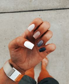 Different Color Nails Winter, Classy Square Nails Fall, Simple Short Acrylic Nails Fall, Western Nail Inspo Short, Short Acrylic Nails Designs For Fall, Two Different Colored Nails, Basic Color Nails, Western Nails Acrylic, Cute Western Nails