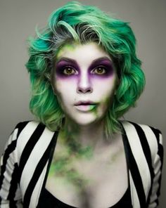 Makeup Clown, Makeup Zombie, Creative Halloween Makeup, Halloween Make-up Looks, Halloween Decor Diy, Halloween Makeup Ideas, Cool Halloween Makeup, Amazing Halloween Makeup