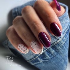 Minimal Nail Art Short Nails Fall Design, Navy Blue Nails Gel, Gel Nails November 2024, Autumn Nails 2024 Short, Shellac Short Nails, Shalach Nail Ideas, Autumn Short Nails 2024, Manicure Fall 2024, Autom Nails 2024