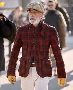 Clothes For Men Over 50, Sport Casual Outfit, Old Man Fashion, The Trend Spotter, Dapper Mens Fashion, Men's Street Style, Mens Fashion Smart, Grooming Tips