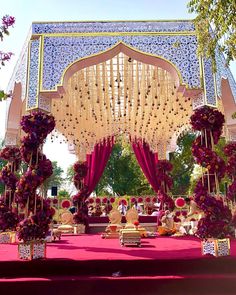 This unconventional mandap was a combination of bold and elegant. With a bold look from the Mughal structure softened by the flowers the complete look is elegant and alluring! Perfect for a post wedding shoot too!
PC: theweddingdesigncompany. #mandap #indianweddingmandap #floralmandap #indianweddinginspiration #indianweddingdecor #wittyvows #weddingdecor #weddingideas Indian Mandap, Delhi Wedding, Wedding Entrance Decor, Desi Wedding Decor