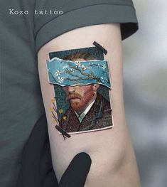 a person with a painting on their thigh