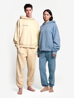 Pangaia Two Person Halloween Costumes, Indigofera Tinctoria, Costume Family, Best Couples Costumes, Botanical Dye, Family Halloween Costumes, Cool Halloween Costumes, Couple Halloween, Blue Hoodie