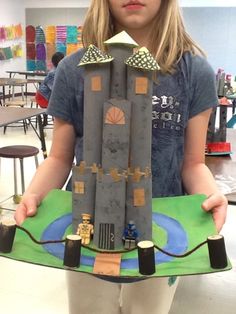 3D Castles craft Castle Crafts, Kids Castle, Sculpture Lessons, 3rd Grade Art, Flowers Craft, What Are We, Medieval Times, Art Lessons Elementary, Creative Teaching