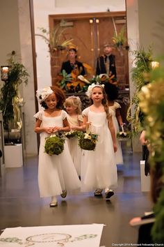 Spring wedding flower girls with long white tulle dress Spring Wedding Flower, Spring Wedding Flowers, Fall Weddings