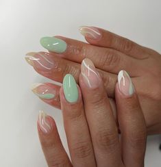 Spring nail trends come with new variations and fashion colors every year. what will be popular for spring nails in 2022? We have carefully compiled some Paznokcie Hello Kitty, Mint Green Nails, Mint Nails, Kutek Disney, Unghie Sfumate, Casual Nails, Almond Nails Designs