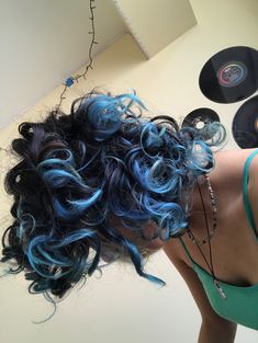 Aesthetic Hair Dye Ideas Short, Black And Blue Hair Curly, Dyed Ends Curly Hair, Blue Dyed Curly Hair, Pattern Hair Dye, Undercolours Hair, Fluffy Mullet Girl, Blue Highlights In Brown Hair Curly, Blue Dyed Hair Black Women