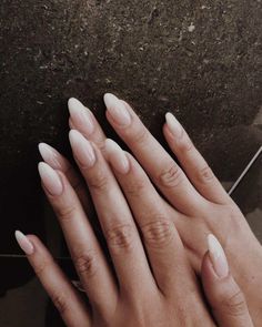 Long Almond Nails, Home Manicure, Nagellack Trends, Fall Nail Trends, Almond Nails Designs, Manicure Ideas, Nails Manicure, Fall Nail Colors, Neutral Nails