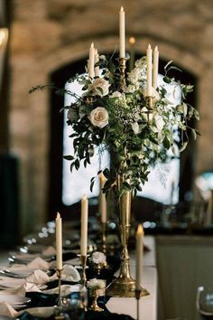 Table setting ideas with lighting Victorian Wedding Centerpieces, Victorian Flower Arrangements, White Wedding Tablescape, Candelabra Flowers, Candelabra Wedding Centerpieces, Ceramic Shapes, Green And White Wedding, Candelabra Wedding, Candelabra Centerpiece