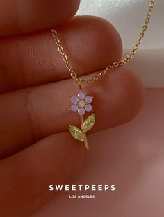 Cute Necklaces And Bracelets, Girly Jewelry Aesthetic, Cute Jewelry Necklaces, Neck Pieces Jewelry, Jewelry For Girls, Preppy Jewelry, Pretty Jewelry Necklaces, Jewelry Editorial, Diy Jewlery