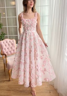 Flowers Gown Dress, Fairytale Dress Midi, Cherry Blossom Dress Casual, Midi Length Dress Formal, Cherry Blossom Inspired Dress, Outfit Ideas One Piece, Tea Time Dress Outfit, Pink 90s Dress, Garden Party Chic Outfit