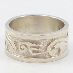 Sterling Silver Ring with Navajo Overlaid Heartline Bear and Bear Paw Designs. Ring Size: 8 Band Width: .25"