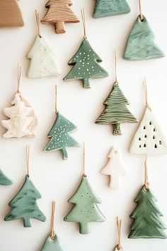 25+ Pottery Xmas Decorations for a Handmade Holiday Look Christmas Decorations For Tree, Tree Decorations Diy, Diy Clay Decorations, New Years Decorations Ideas, Diy Ceramic Christmas Ornaments, Christmas Tree Ceramic Decoration, Christmas Ornaments Clay Diy, Chrismas Tree Diy, Xmas Tree Decorations Diy