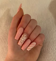 Baby Pink Winter Nails, Winter Basic Nails, Pink Christmas Manicure, Pink Winter Nails Simple, Xmas Nails Coffin, Christmas Nails Baby Pink, Nail Ideas Christmas Pink, Nail Inspo Coffin Winter