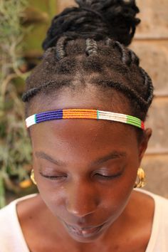 Handmade in Nairobi , Kenya! This beautiful beaded headpiece is sure to make your outfit pop! Has a cord attached to adjust at the base of your head. Express shipping (via DHL) takes 2-5 WORKING DAYS to be delivered to you. White Beaded Headband Jewelry, Traditional Beaded Jewelry Headband, Maasai Jewelry, Beaded Headpiece, Make Your Outfit, Headpiece Jewelry, Hair Jewellery, Nairobi Kenya, Head Jewelry