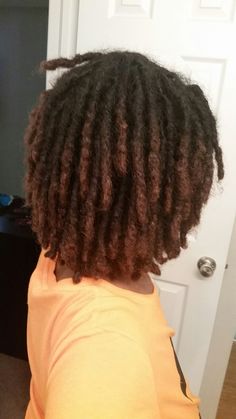 10 months locked *repost* Loc Highlights Black Women, Loc Highlights, Highlights Black Women, Product For Natural Hair, Short Dreadlocks Hairstyles, Short Dreadlocks, Dreadlocks Hairstyles, New Natural Hairstyles, Beautiful Locs