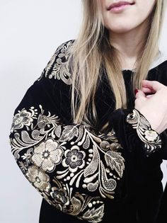 Traditional Black Tops With Intricate Embroidery, Elegant Black Blouse With Intricate Embroidery, Luxury Black Blouse With Intricate Embroidery, Short Kimono Outfit, Black Blouse With Intricate Embroidery, Black Embroidered Blouse, Black Velvet Shorts, Embroidered Blouses, Sense Of Taste