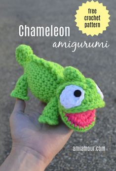 a crocheted frog amigurma is shown in the foreground with text overlay that reads, free crochet pattern