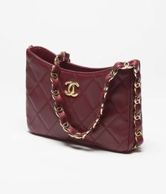 Chanel Mini Bag, Chanel Outfit, Burgundy Fashion, Fashion Chanel, Spring Bags, Chanel Official, Chanel Official Website, Hobo Handbag