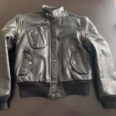 Vintage Hein Gericke Cafe Racer Leather Jacket Zip Off Sleeves Mens Size 38 Womens S Or Xs Fits Likes Like A Small Or Xs Very Unique Jacket Never Seen One Like This Before In Really Good Condition No Issues 17 1/2" Shoulder To Shoulder 18 1/2" Pit To Pit 23 1/2" Outer Sleeve Length 16 1/2" Inner Sleeve Length 21" Down Center Of Back Racer Leather Jacket, Cafe Racer Leather Jacket, Unique Jackets, Cafe Racer, Jackets & Coats, Jackets For Women, Leather Jacket, Sleeve Length, Cafe