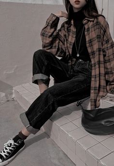 Classic Feminine Outfits, Masculine Female Outfits, Soft Emo, Mode Ulzzang, Korean Casual Outfits, Comfortable Clothes, Tomboy Outfits, Tomboy Style Outfits, Causual Outfits