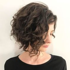 Bob Hairstyles Brunette, Curly Angled Bobs, Angled Haircut, Blonde Curly Bob, Angled Bob Haircuts, Angled Bob Hairstyles, Hairstyles Aesthetic, Naturally Curly Bob