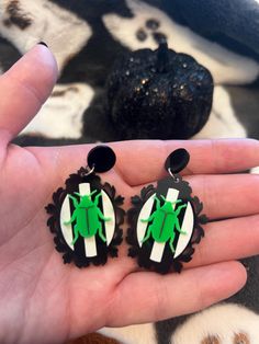 This pair of Beetlejuice inspired earrings are so fun and lightweight! They measure approximately 2.10 inches from top to bottom and 1.19 inches wide. Beetlejuice Earrings Diy, Beaded Beetle Juice Earrings, Beetle Juice Polymer Clay Earrings, Beetlejuice Earrings, Beetlejuice Gifts, Spooky Earrings, Acrylic Earrings, Beetlejuice, Kansas City