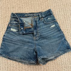 Nwot - Very High Rise Magic Makeup, Fancy Fits, Curvy Shorts, Xmas List, Shorts American Eagle, Seersucker Pants, Boyfriend Shorts, American Eagle Shorts, Pink Jeans