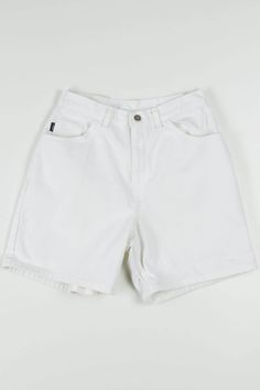 White Chic, Denim Chic, Summer 22, Vintage Apparel, Shorts Jeans, Vintage Jeans, White Vintage, White Shorts, Jean Shorts