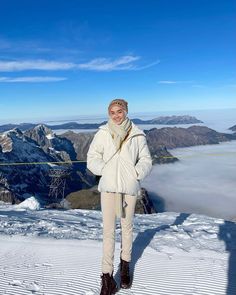 Switzerland Outfits, Winter Hiking Outfit Women, Winter Hijab, Turkey Trip, Korea Winter, Modest Winter Outfits, Travel Korea