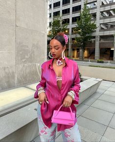 Aura Outfit, Luxury Style Outfit, Night Out Dinner Outfit, Auntie Aesthetic, Ig Fits, Ootd Pinterest, Hot Pink Outfit, Rich Auntie, Summer/fall Outfits