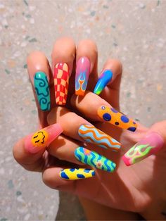 90s Hip Hop Nails, Edm Festival Nails, Lollapalooza Nails, Rave Nails Festivals, Lsd Nails, Trippy Nails, Music Festival Nails, Rave Nails, Funky Nail Art