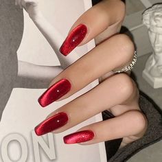 25 Drop Dead Gorgeous Cat Eye Nails to Inspire You! - The Catalog by Celine Fake Nails Long, Nails Kit, Ballet Nails, Solid Color Nails, Nagel Tips, Red Nail Designs, Red Nail, Cat Eye Nails