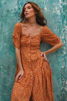 Lilit Midi Dress Wineries Outfit, Relaxing Time, Busy Day, Feminine Dress, Leather Wedges, Bohemian Chic, Womens Clothing Sizes, Mode Inspiration, Square Shape