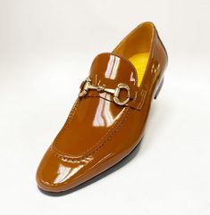 Maurice Shiny Calfskin Loafer Spice Elegant Shiny Calfskin slip-on Loafer from our Maurice collection features Goldtone buckle hardware, soft Calfskin lining, and a clean welt! Matching Belt Available. Cordovan Shoes, Shoe Horn, Shoe Tree, Horse Hair, Suede Shoes, Shoe Box, New Shoes, Leather Shoes, Calf Skin