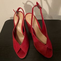 Brand New Slingbacks, Bought As A Backup For My Wedding But I Ended Up Wearing Something Else. Very Minor Marks Under The Sole Just From Trying It Inside, I Am A Narrow Eu 38 And I Find Them Comfy (Block Heel Is 4inches) And True To Size. Comes With Original Box And Dust Bag. Elegant Red Slingback Pumps With 4-inch Heel, Red Slingback Pumps With Red Sole And Open Heel, Red Slingback Pumps With Open Heel And Red Sole, Red Slingback Pumps With Open Heel, Red Open Heel Slingback Pumps With Red Sole, Red Slingback Sandals With 4-inch Heel, Red Pointed Toe Slingback Sandals For Party, Evening Slingback Sandals With Red Sole, Red Slingback Pumps With 4-inch Heel For Evening