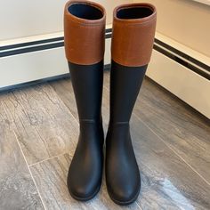 New Never Worn Tory Burch Rain Boots. Rubber / Upper Leather Textile Lining Size 6 Black Waterproof Knee-high Boots For Fall, Waterproof Black Knee-high Boots For Fall, Black Leather Rain Boots For Fall, Black Knee-high Rain Boots, Ugg Style Boots, Tory Burch Boots, Duck Shoes, Rain Boots Women, Winter Leather Boots