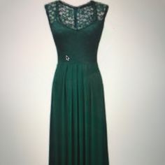 Hunter Green Lace Bridesmaid Dress Size: Medium Lace Bridesmaid Dress, Bridesmaid Dress Sizes, Lace Bridesmaid Dresses, Green Lace, Hunter Green, Bridesmaid Dress, Lace Dress, Colorful Dresses, Bridesmaid Dresses