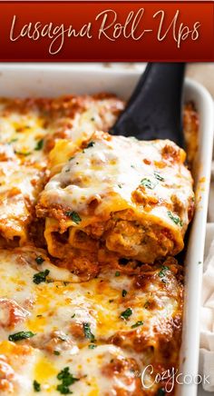 Lasagna Roll ups in a casserole dish. Clean Eating Pasta, Pizza Pasta Recipe, Delicious Pizza Recipes, Lasagna Rollups, Roll Ups Recipes, Ground Italian Sausage, Ricotta Recipes, Vegetarian Pizza, Lasagna Rolls