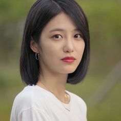 Actresses With Black Hair, Shin Ye Eun, Hairstyles Color, Korean Haircut, Actress Hairstyles, Trending Haircuts