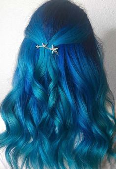 Blue Hair Dye, Royal Blue Hair, Blue Hair Color, Dyed Tips, Hair Dye Tips, Dyed Hair Blue, Bleaching Your Hair, Cute Hair Colors, Hair Color Shades