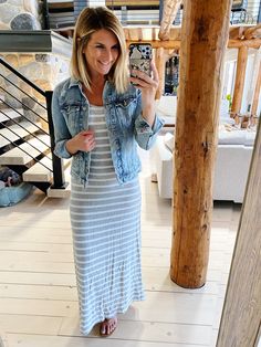 20 Ways To Wear A Denim Jacket - Living in Yellow Athleta Outfits, Teaching Styles, Dress With Converse, Teaching Outfits, Casual Work Wear