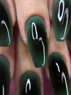 Black Aura Nails, Ender Pearl, Black Aura, Pretty Poison, Aura Nails, Dark Green Nails, Holiday Nail Designs, Holiday Nail