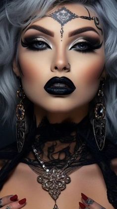 Goth Disney Princesses, Goth Disney, 4k Wallpaper Download, Halloween Hairstyles, Bold Makeup Looks, Queen Makeup, Braut Make-up, Goth Women, Goth Beauty