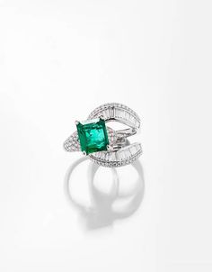 7.11 Carat Certificated Emerald with 2 in 1 Modern Design Cocktail Ring For Sale at 1stDibs Luxury Emerald Cut Rings Of Aaa Quality, Luxury Emerald Cut Aaa Quality Rings, Luxury Emerald Cut Rings With Aaa Quality, Platinum Ring Gift, Platinum Rings For Gift, Aaa Quality Platinum Rings For Gift, Heart Shaped Diamond Ring, Colombian Emerald Ring, Yellow Gold Cocktail Ring