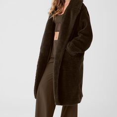 Oversized Sherpa Trench - Espresso | Alo Yoga Cozy Alo Yoga Loungewear Outerwear, Alo Yoga Winter Loungewear Outerwear, Alo Yoga Relaxed Fit Outerwear For Loungewear, Cozy Snug Outerwear For Loungewear, Snug Cozy Loungewear Outerwear, Snug Cozy Fall Outerwear, Cozy Snug Outerwear For Fall, Cozy Long Sleeve Alo Yoga Outerwear, Alo Yoga Cozy Long Sleeve Outerwear