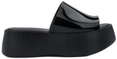 Side view of a black Melissa Becky platform slide. Walking Tall, Slides For Women, Melissa Shoes, Platform Slides, 90s Nostalgia, Chunky Platform, Toe Designs, Wide Straps, Retro Style